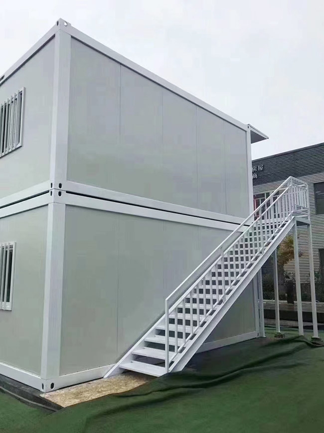 Tại sao nhà container thường được nhìn thấy ở các công trường xây dựng?